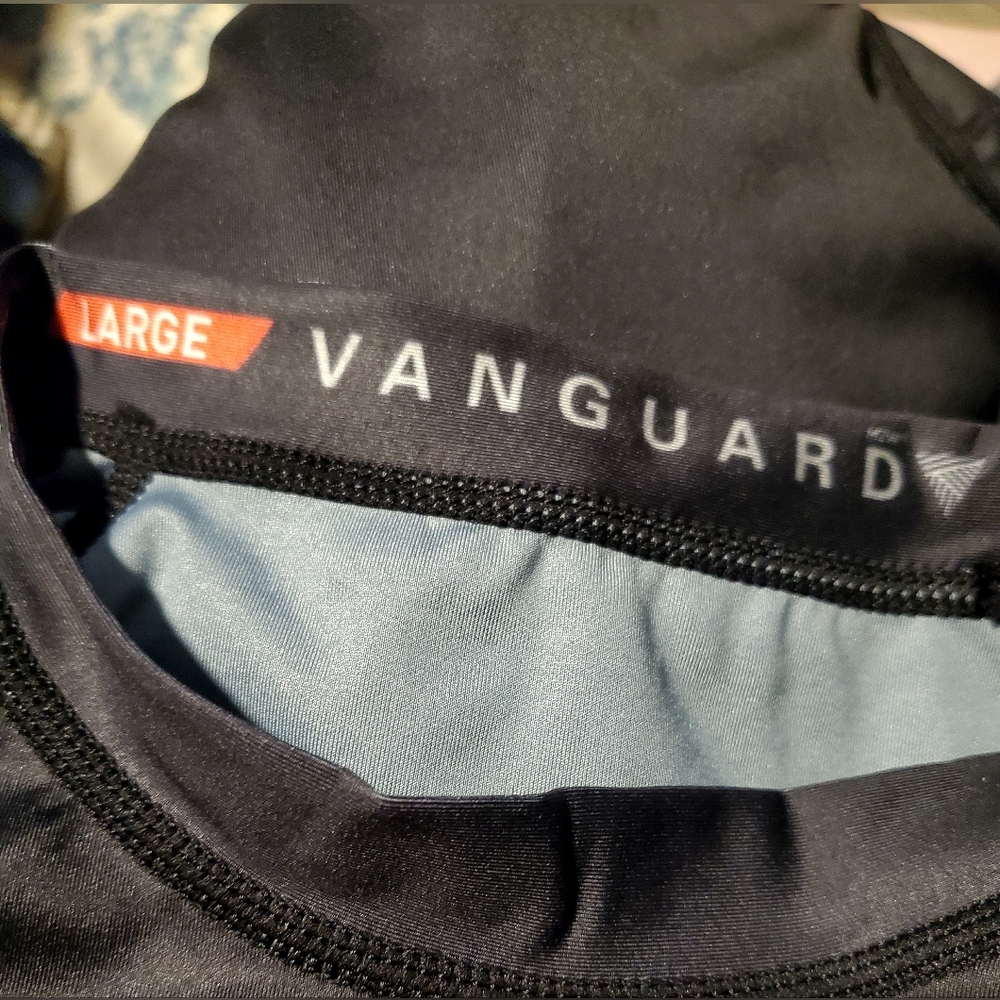 Vanguard COMPETITORE  Rashguard - Picture 11 of 15